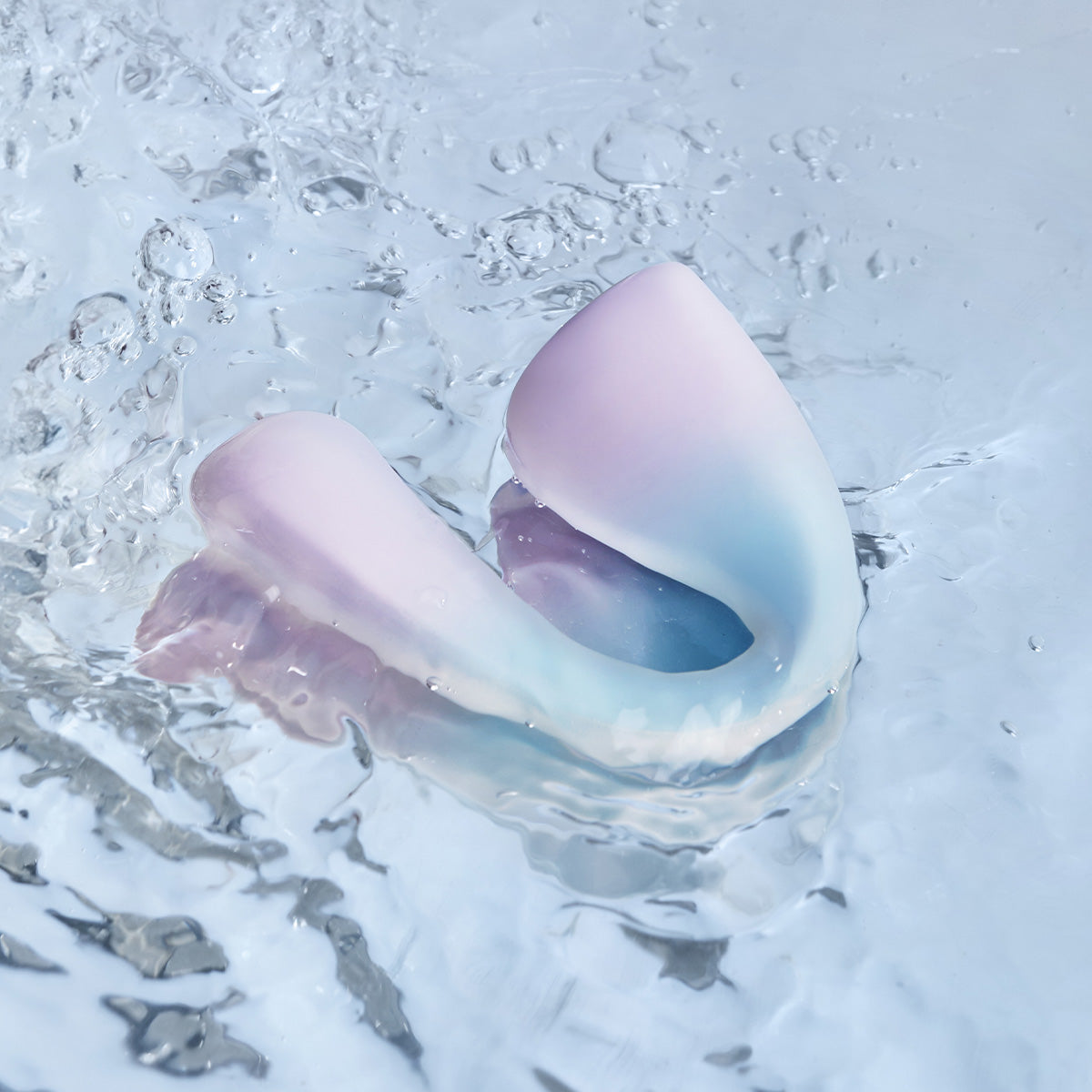 Purple C-tail in water