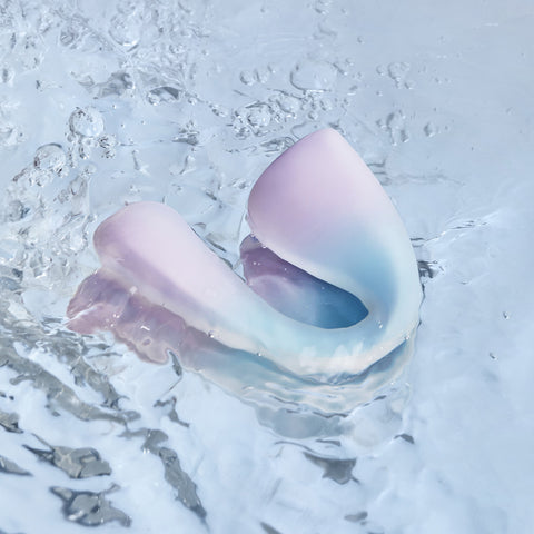 Purple C-tail in water