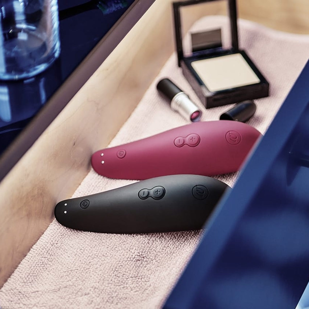 Womanizer Classic 2 toys in a drawer