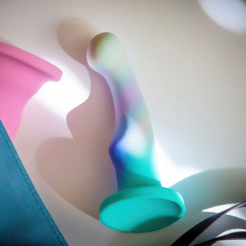 Avant Opal Dreams Dildo Lifestyle Photo