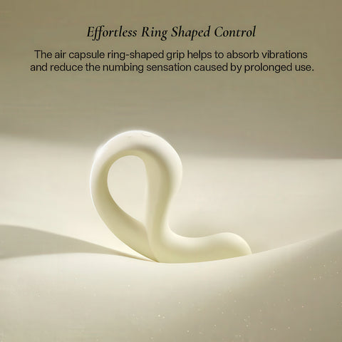 White ring-shaped grip on a beige background with text about its benefits.
