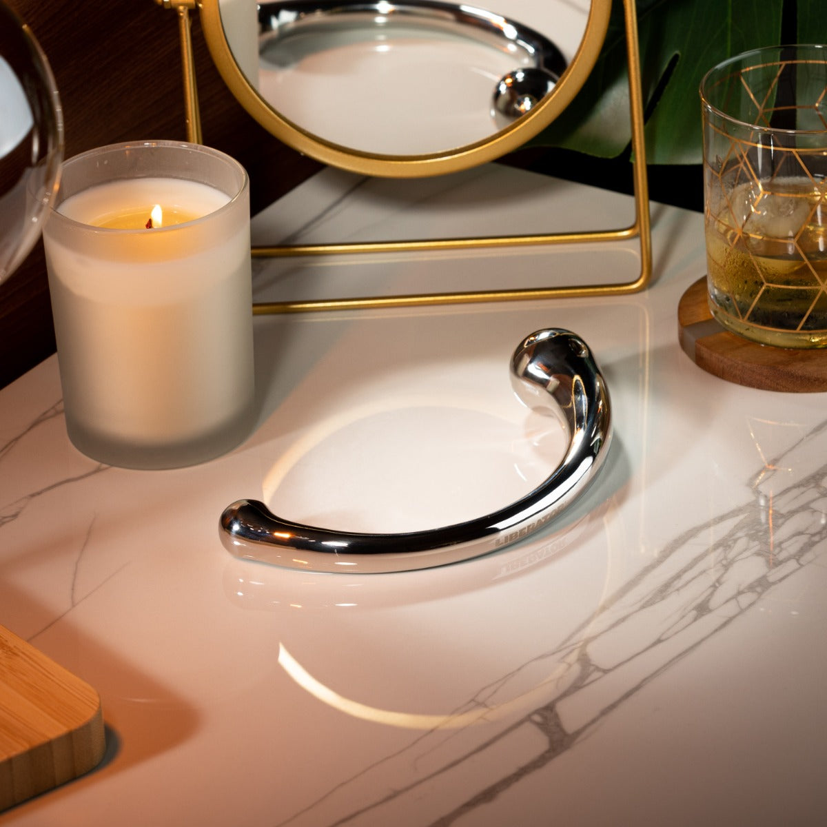 Mezzo Wand on countertop