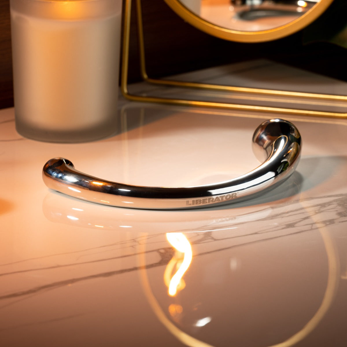 Mezzo Wand closeup on countertop showing Liberator logo