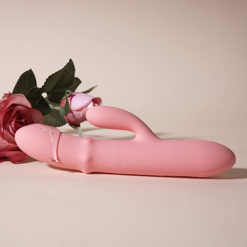 Mora Neo with flower