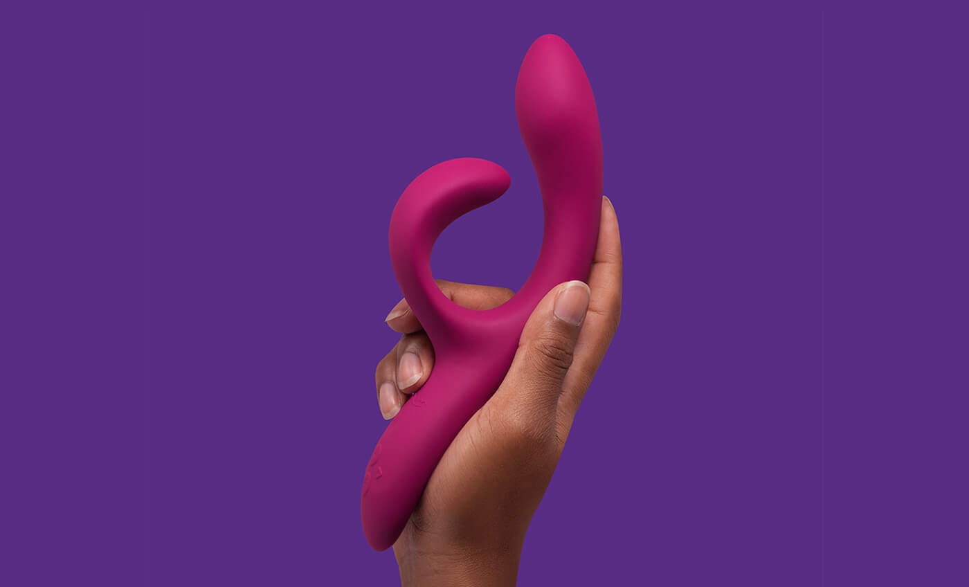 We-Vibe Nova 2 in Hand