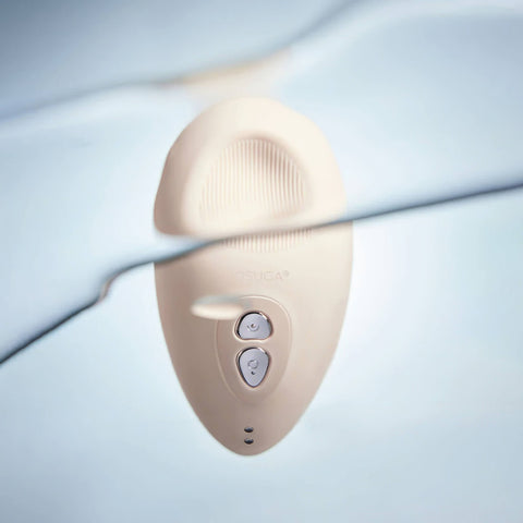 Lifestyle shot of the Tremble Clit and Nipple Tapping Vibe by Osuga
