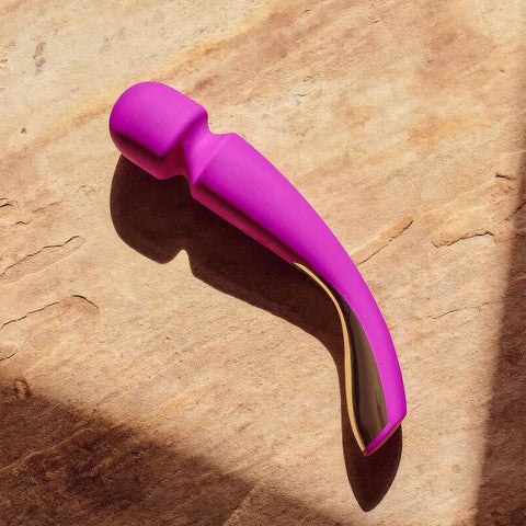 LELO smart wand 2 medium massager pink